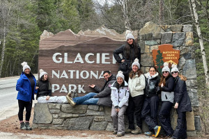 Glacier Park Van, Ski & Snowshoe Tours