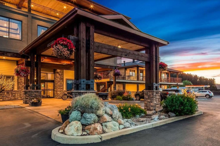 Best Western Plus - Flathead Lake Inn and Suites — Kalispell, MT